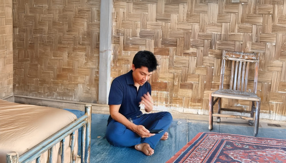Small Card, Big Impact: Sharing the Gospel with a MicroSD in India